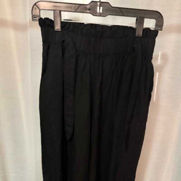 Aakaa Black Wide Leg Pants - Picture 1 of 3